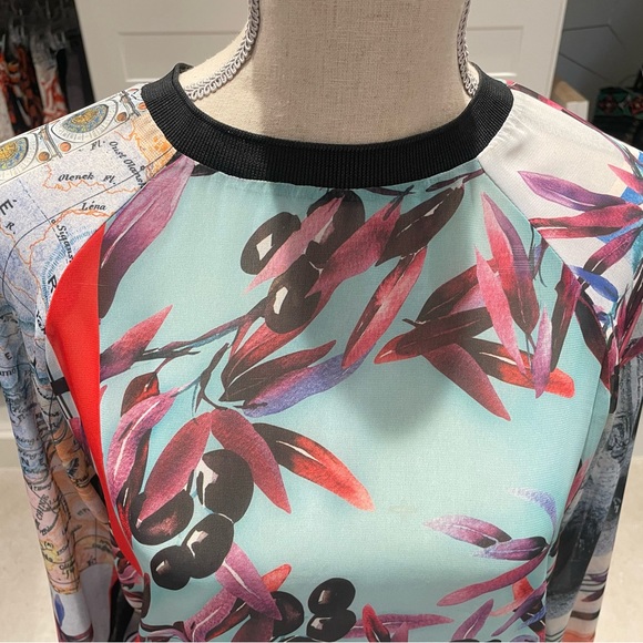 Clover canyon colorful top gently used. Size small. - Picture 2 of 6